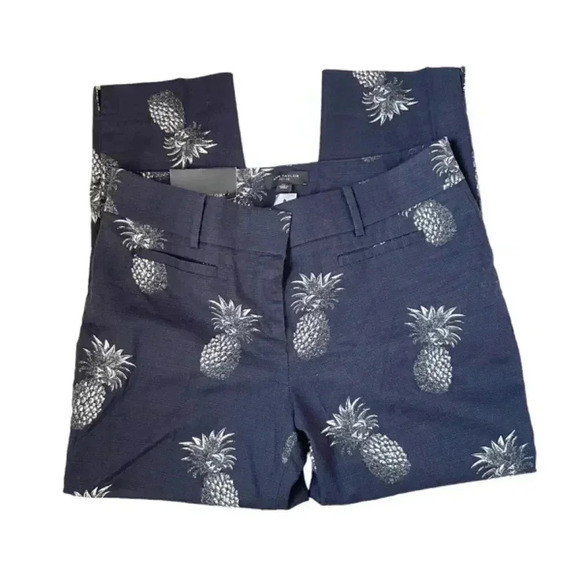 Ann Taylor Devin Cropped Leg Pants Pineapple Print Size 8P Petite Blue Straight - Picture 3 of 10